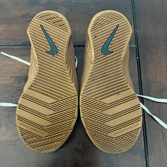 Metcon - Picture 2 of 2